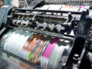 Química y aditivos en la industria del papel