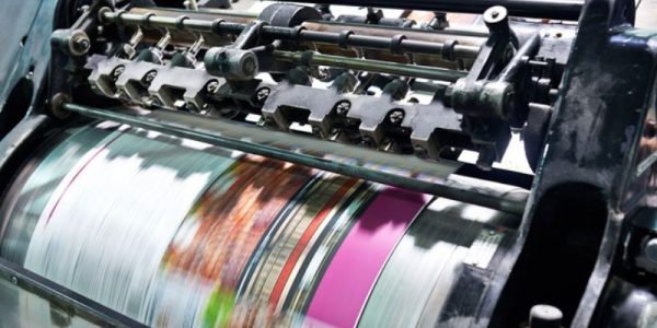 Química y aditivos en la industria del papel